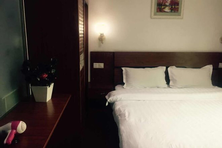 Bedroom 2, Longyan Jinyuan Hotel, Longyan
