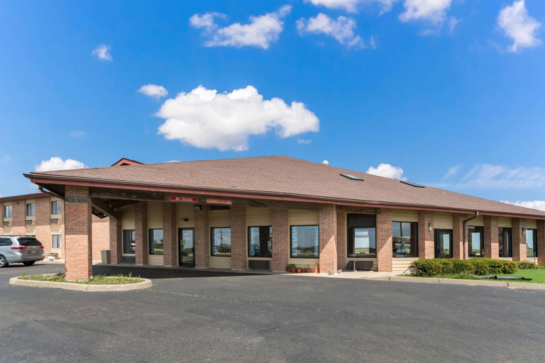 Exterior & Views 2, Quality Inn Rochelle, Ogle