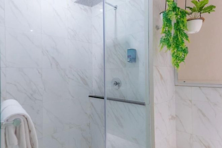 bathroom 11