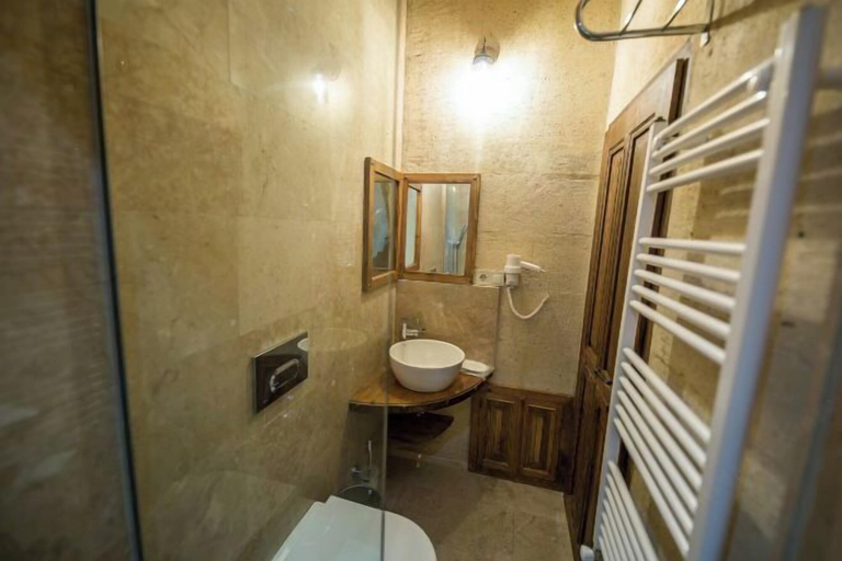 Bathroom 5, Maya Cave, Nevşehir
