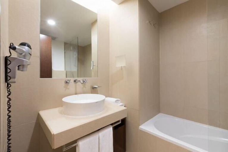 Bathroom 4, Sao Rafael Suites, Albufeira