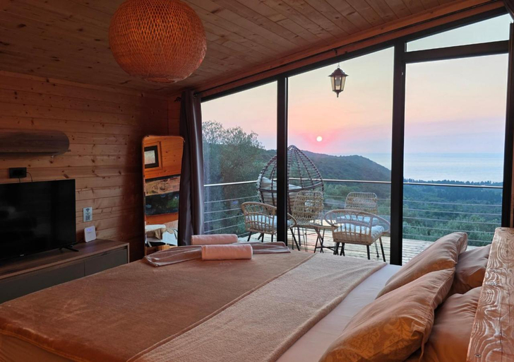 Others 4, Villa Tramonto D'Oro