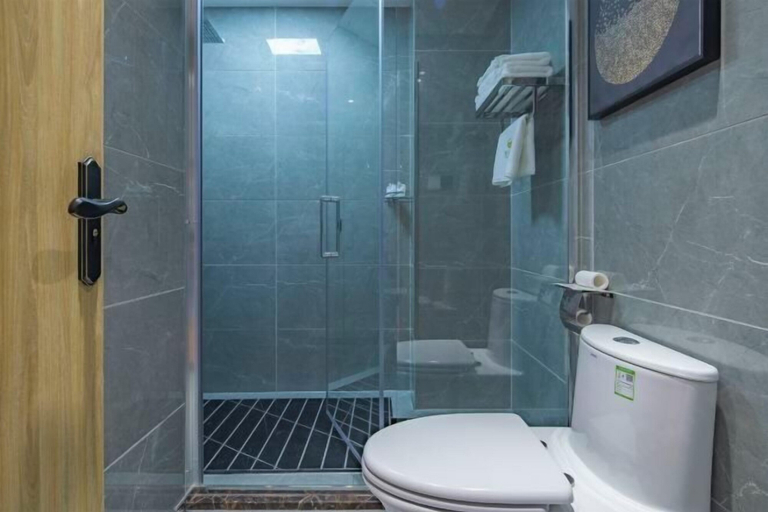 Bathroom 4, Manyuegu Holiday Hotel, Dali Bai