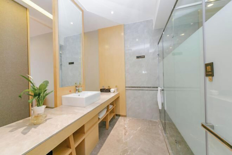 Bathroom 4, Ya Le Xuan Hotel, Suining