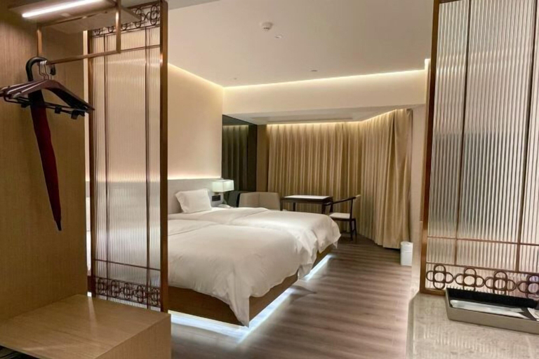 Bedroom 3, Oriental Silk Hotel, Guangzhou