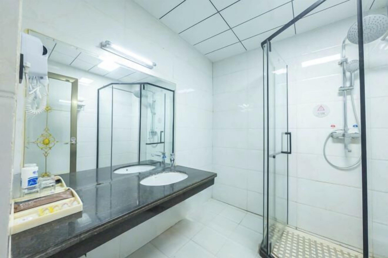 Bathroom 4, Kuqa Xinyu Hotel (Guiz Plaza), Aksu