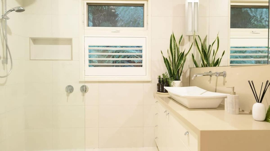 Bathroom, The Slate House, Yarra Ranges - North