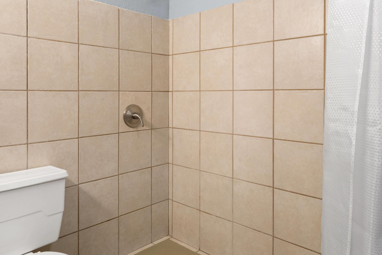 Bathroom 4, Super 8 by Wyndham Fort Wayne, Allen