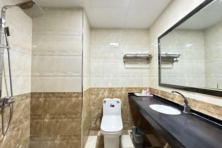 Bathroom 4, Kuqa Haodu Business Hotel, Aksu