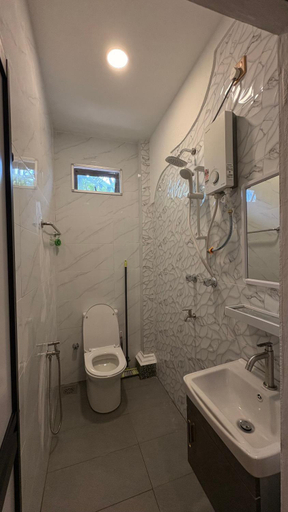 Bathroom 3, Maifa Village Chalet, Kuala Terengganu