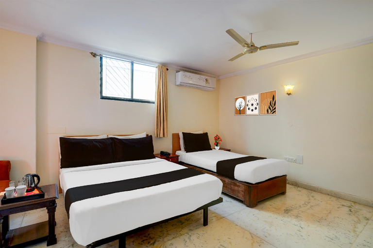 Bedroom 2, Classic Hotel Seven Olive, Bangalore