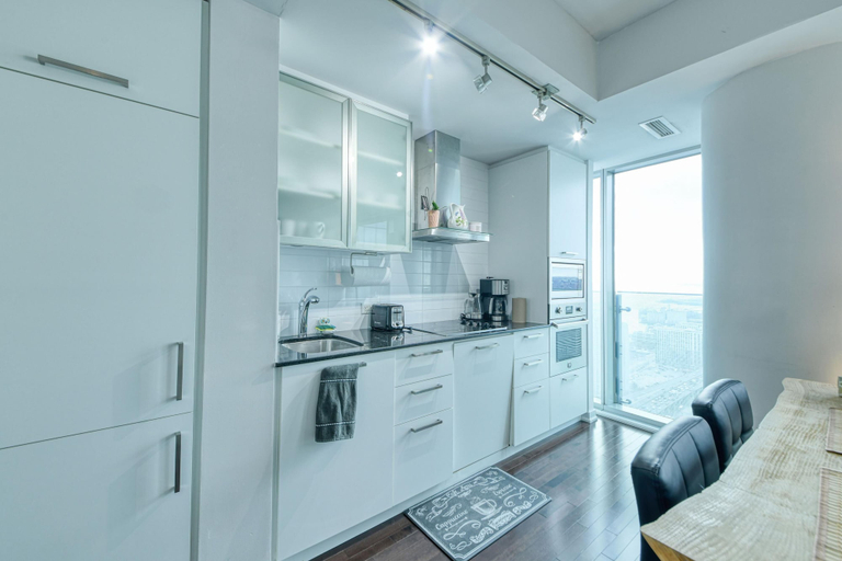 Others 5, The York Suites in Downtown Toronto, Toronto