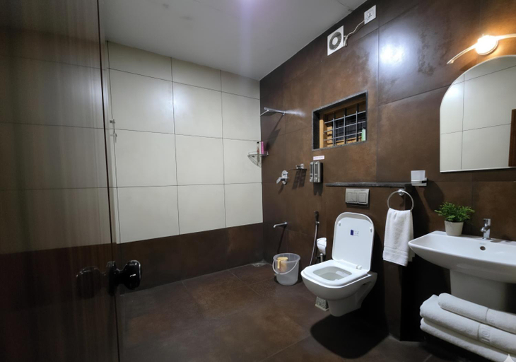 Bathroom 2, Anand homestay, Idukki