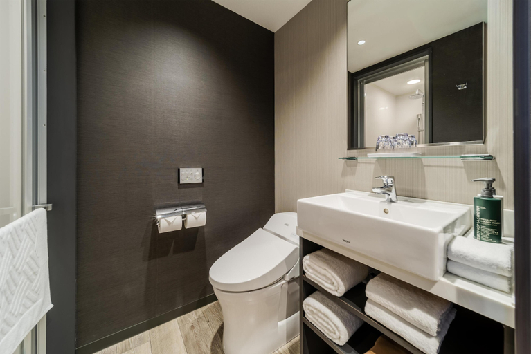 Bathroom 4, Hilton Garden Inn Yokohama Minatomirai, Yokohama