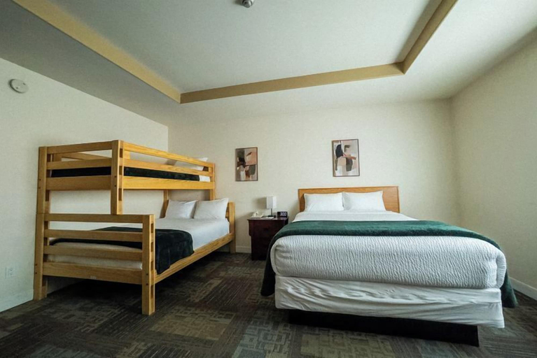Bedroom 3, Sleep Suite Motel, Division No. 2