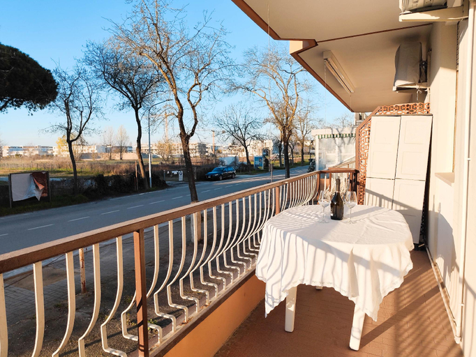 Balcony/terrace, Studio apartment near Piazza Nember, Venezia