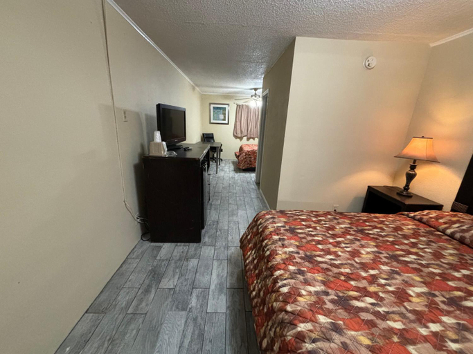 Bedroom 3, Cook's Motel- Panama City Beach, Bay