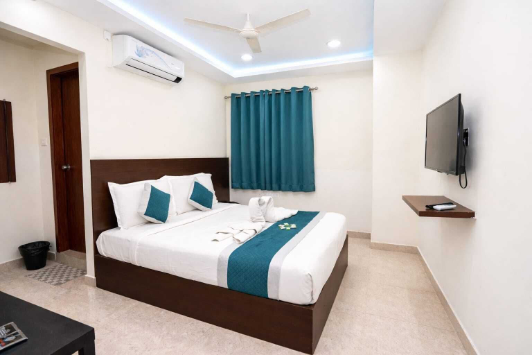 Room 2, At Homes Hotel Darbar, Ranga Reddy