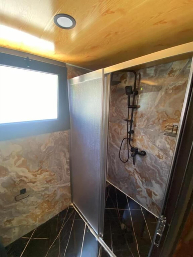 Bathroom 2, Lahza Tiny House, Çamlıhemşin