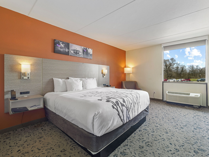 Bedroom 3, Sleep Inn Chambersburg, Franklin