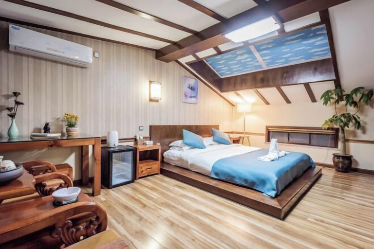 Bedroom 2, Qianbaidu Boutique Inn, Dali Bai