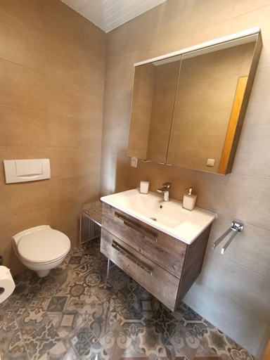 Bathroom 3, Gasthof Oberer Wirt, Straubing-Bogen