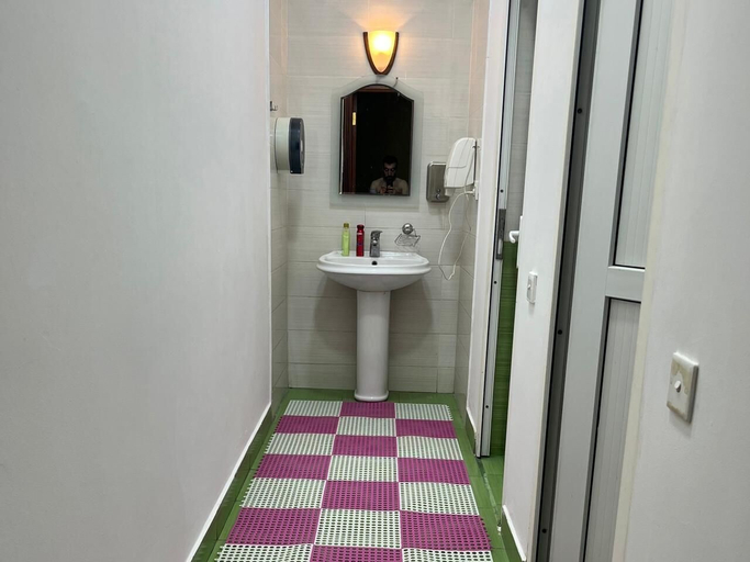 Bathroom 4, Friends Hostel, Baku