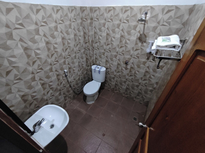 Bathroom 4, ACO BORNEO HOTEL, Malinau