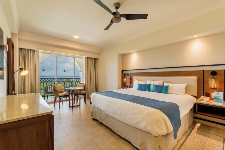 Bedroom 4, GR Solaris Cancun & Spa - All Inclusive, Benito Juárez