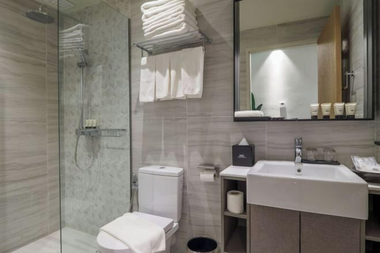 Bathroom 3, Bahari Parade Hotel Managed By The Ascott Limited, Penang Island