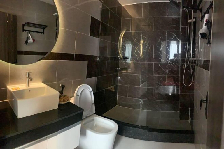 Bathroom 5, Kep Sea View Hotel & Sky Bar, Kaeb