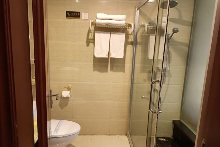 Bathroom 5, Lian Shan Longshan Garden Hotel, Qingyuan
