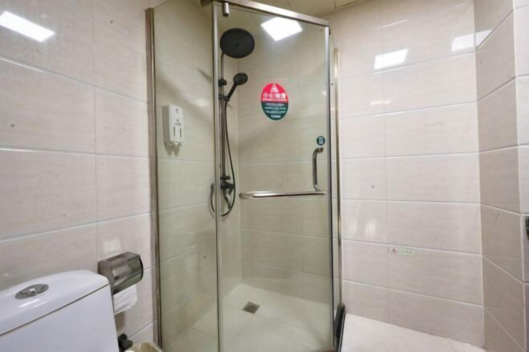 Bathroom, Yijing International Hotel, Fuyang