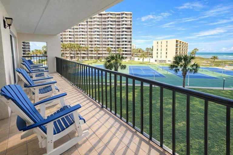 Property grounds 2, Saida 4303 2 Bedroom Home by RedAwning, Cameron