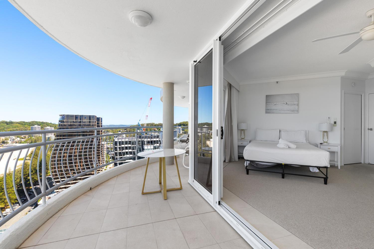 Others 4, Second 2nd Avenue Apartment with Ocean Views, Gold Coast