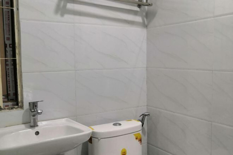 Bathroom 4, John Bosco Guesthouse, Sihanoukville