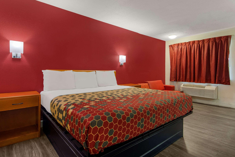 Bedroom 2, Econo Lodge Goldsboro Hwy 70, Wayne