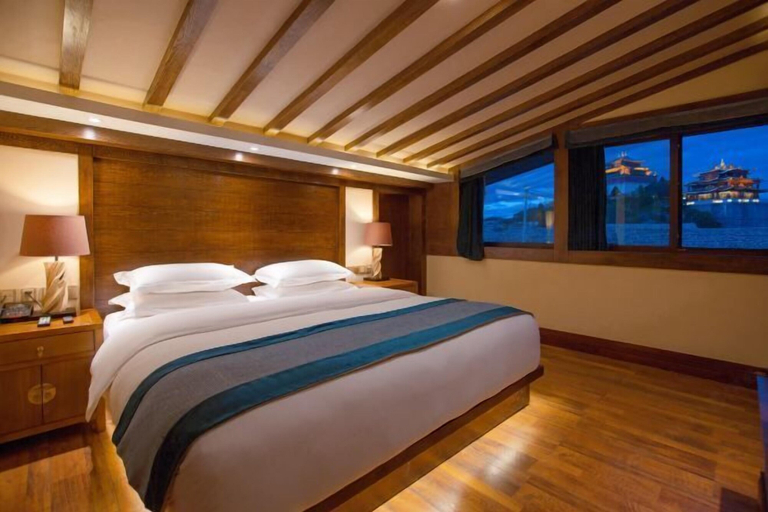 Bedroom 4, TianQingSheHotel, Dêqên Tibetan