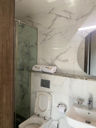 Bathroom 4, Boardroom Apartments, Eti-Osa