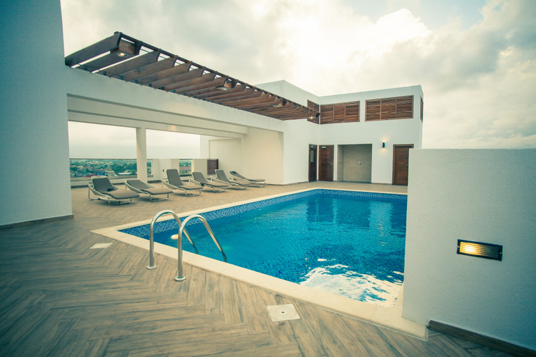 Others 2, Accra Luxury Apartment @ Gallery, Accra