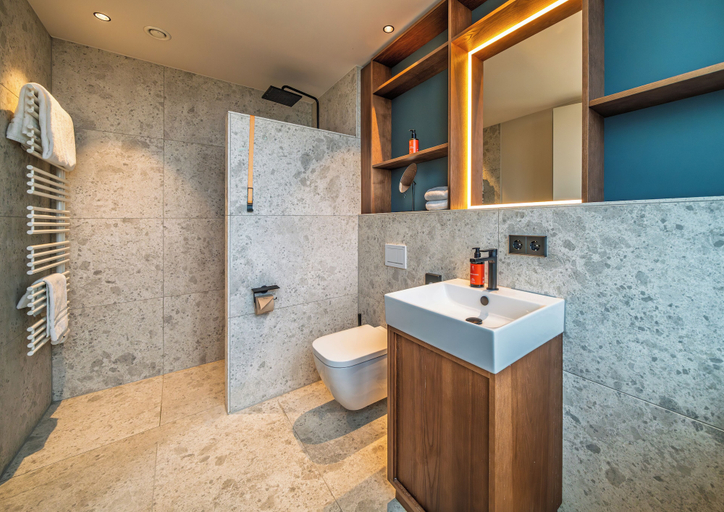 Bathroom 5, The Zipper Hotel & Apartments, Düsseldorf