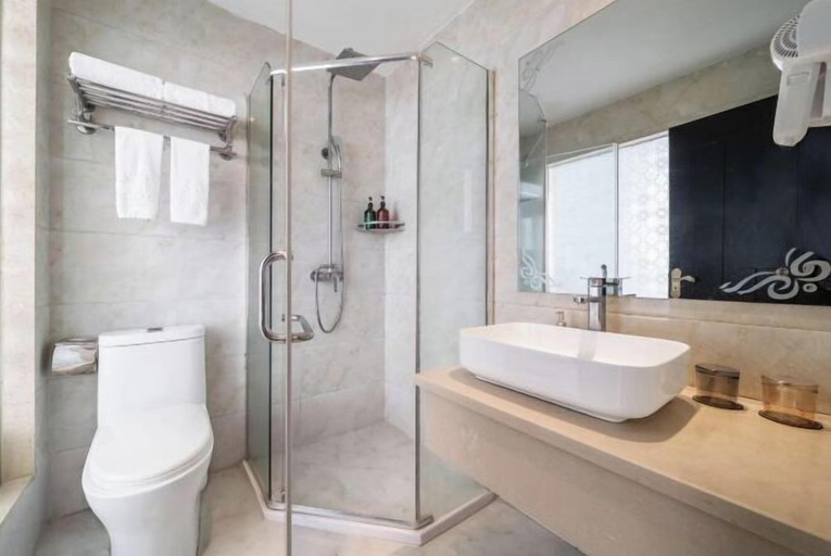 Bathroom 4, Longhao Hotel, Wenzhou