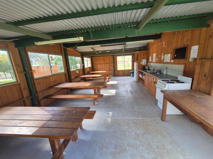 Others 5, Bonnie Doon Caravan Park, Mansfield