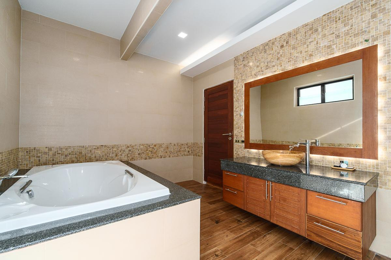 Bathroom 4, Bright and Quiet Villa with Pool, Phuket Island
