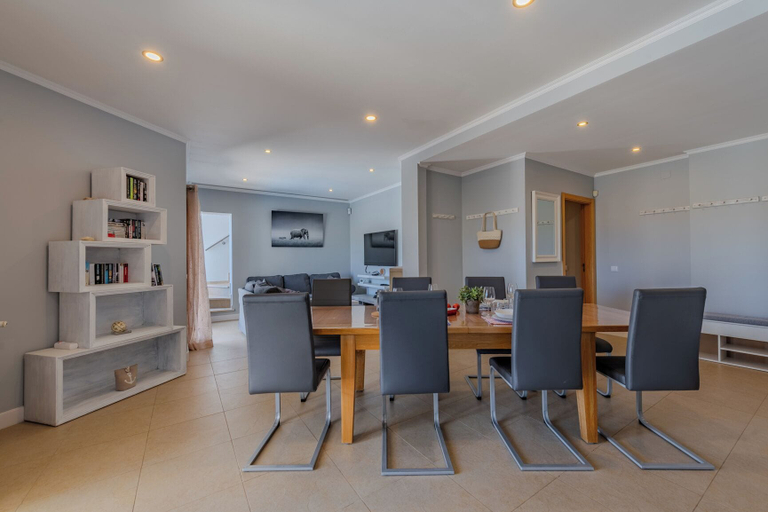 Living area 4, Bela Vista Exclusive Private Villa, Lagos
