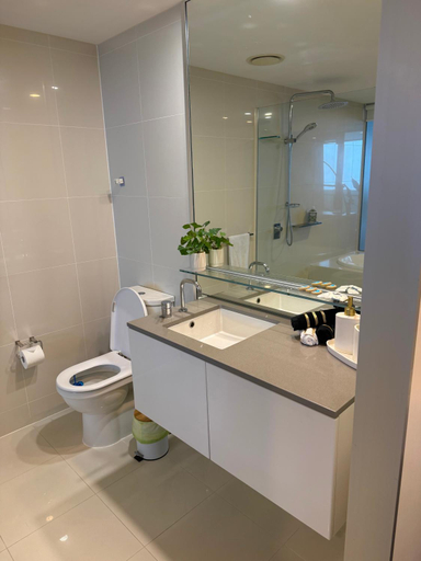 Bathroom 2, Sea-view apartment in the heart of Gold Coast, Gold Coast
