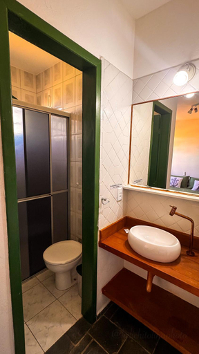 Bathroom 3, Pousada, Bombinhas