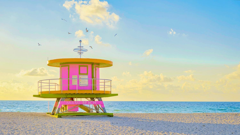 Beach 4, Casa Collins, Miami-Dade