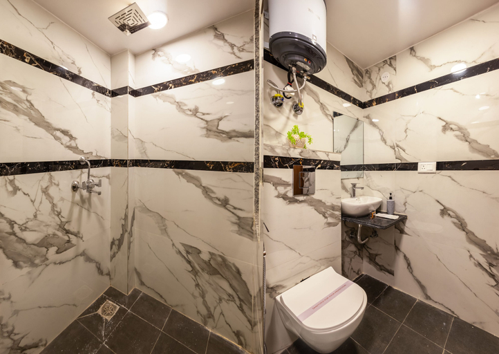 Bathroom 5, Hotel All In Homes, Delhi