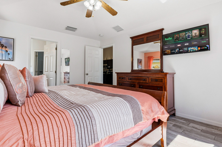 Room 1, 5BR Villa Private Pool & Game Room, Osceola